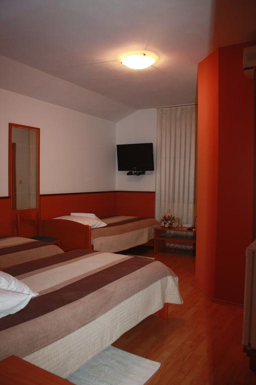 Apartment Iva Apartament *